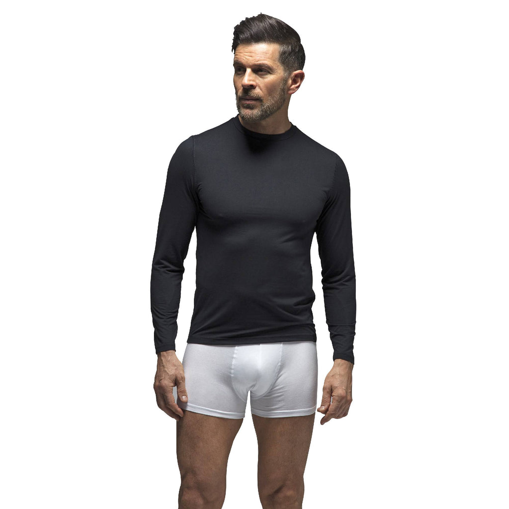 Men's fleece-lined thermal long sleeve top in Black (Warm - Ultra Lite), worn by a model, front view