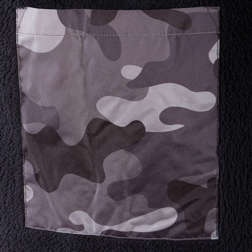 Changing Robe Kids Unisex Hooded Coat Camo/Black